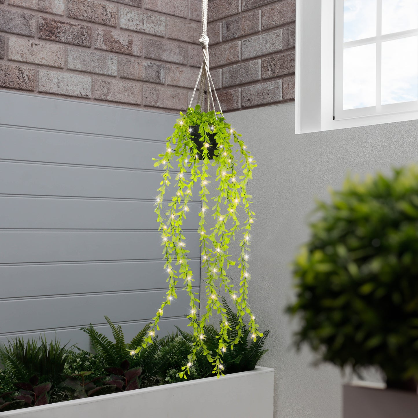 Solar Hanging Branches with Pot