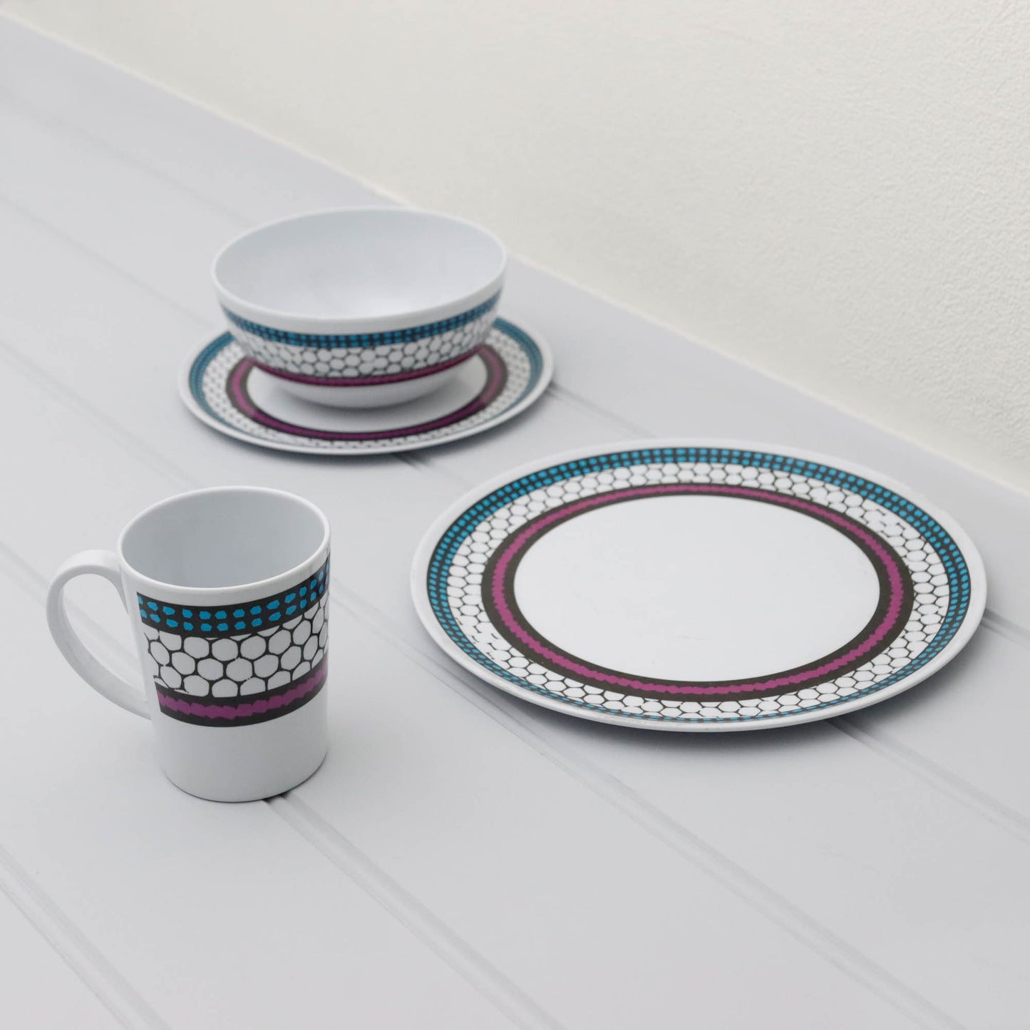 16 Piece Melamine Dinner Set - Honeycomb